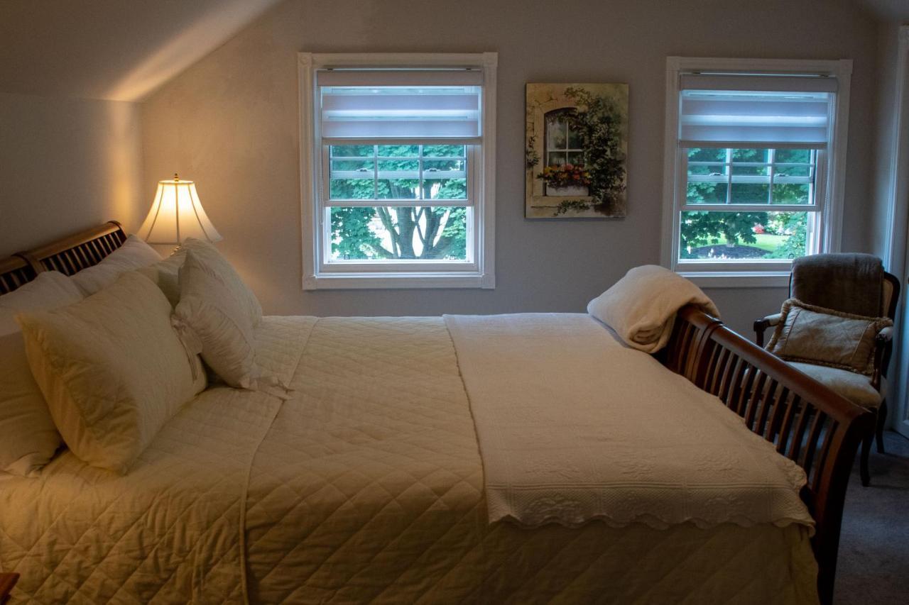 Upper Canada Coach House Niagara-on-the-Lake Bagian luar foto